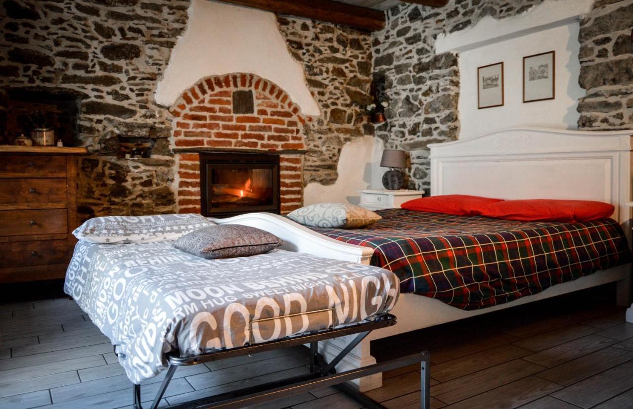 Chalet In Pietra E Legno Con Caminetto Inverso Pinasca Bagian luar foto